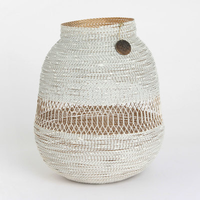 Stor lykt Aina sollie steen hvit/ gull - Lama