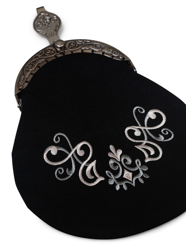 GRÅ PASCAL FESTDRAKT MED KOMPLETT SØLVBELTE OG BUNADSVESKE