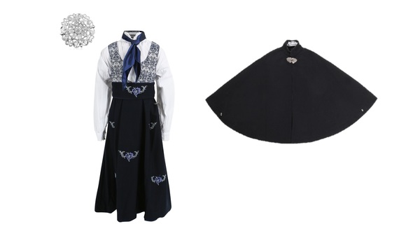 Maxemilia med Cape og Brosje