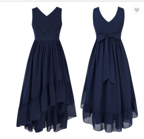 Festkjole med skrå kappe