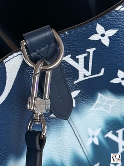 Louis Vuitton Escale Neonoé