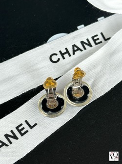 Chanel Camélia Earrings
