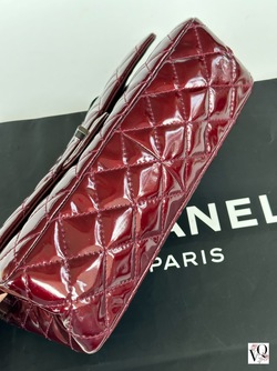 Chanel Reissue 2.55 Medium