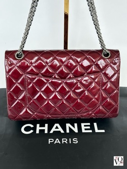 Chanel Reissue 2.55 Medium