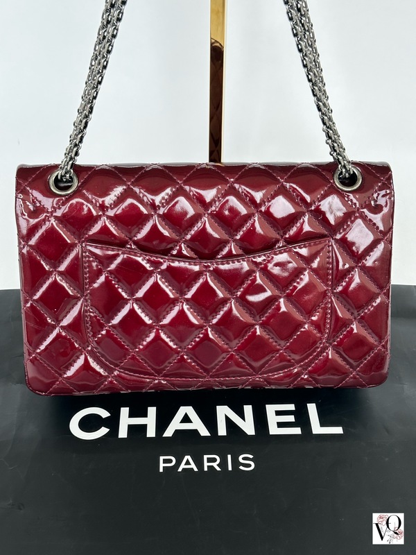 Chanel Reissue 2.55 Medium