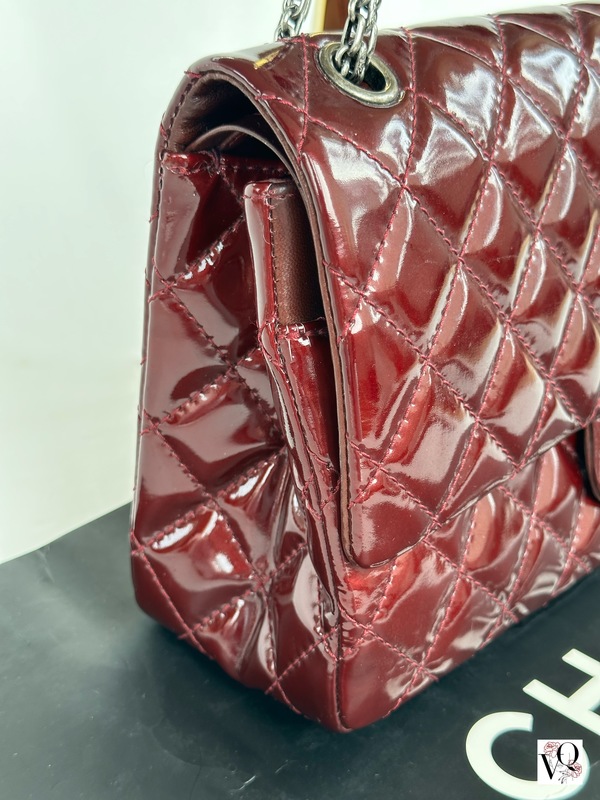 Chanel Reissue 2.55 Medium