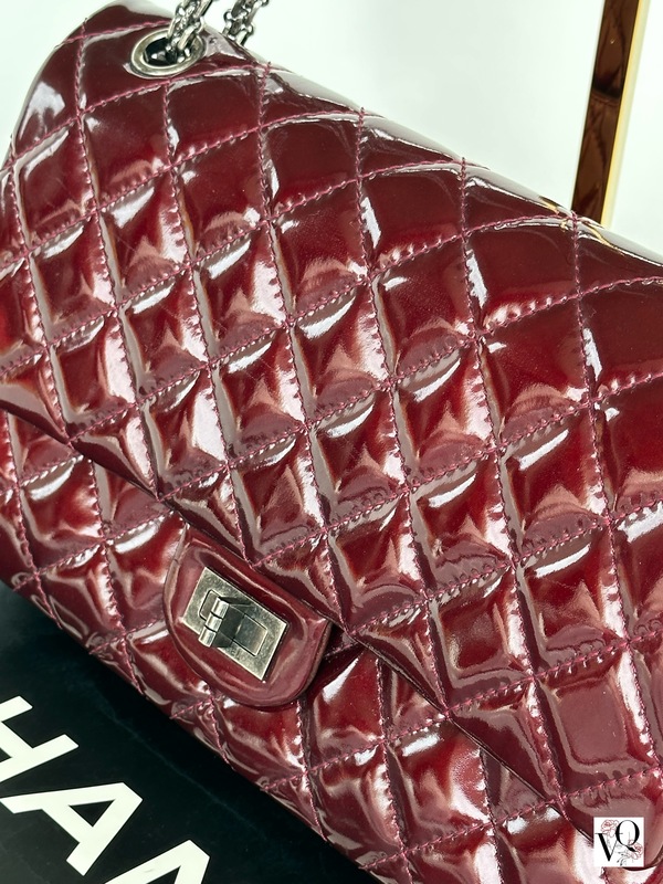 Chanel Reissue 2.55 Medium