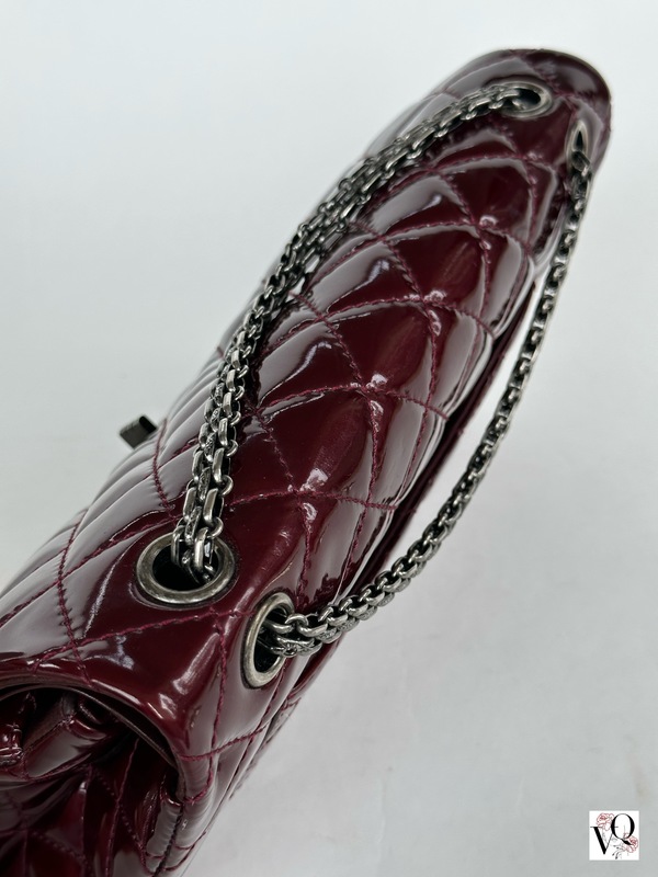 Chanel Reissue 2.55 Medium