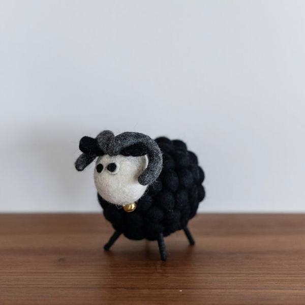 Ullfilt Bukk Bukken Nattsvart H9cm