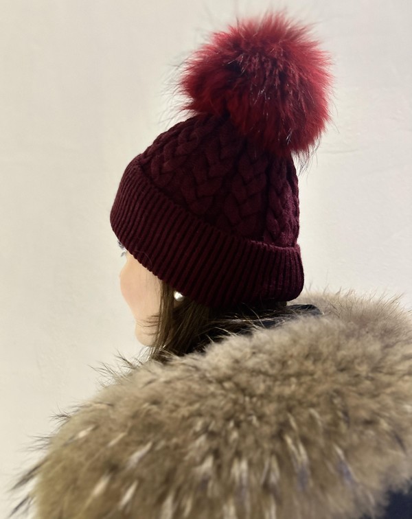 Flettet Ull lue med pelsdusk