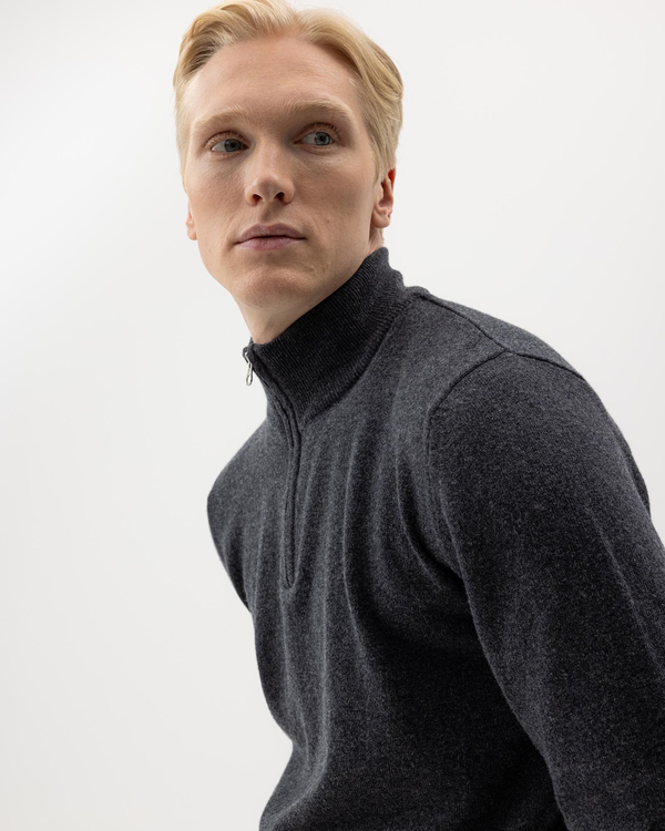 Holebrook Dennis T-neck genser.