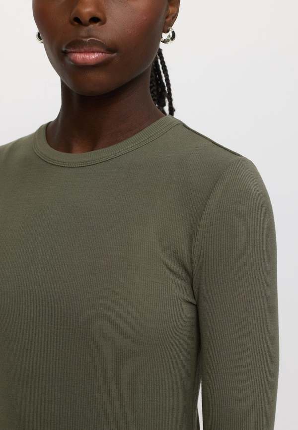 Fenja O-neck Top