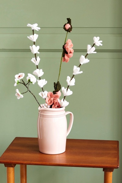 Ullfilt Stilk m/mange blomster, Hvit ikke relevant - UND Signature 