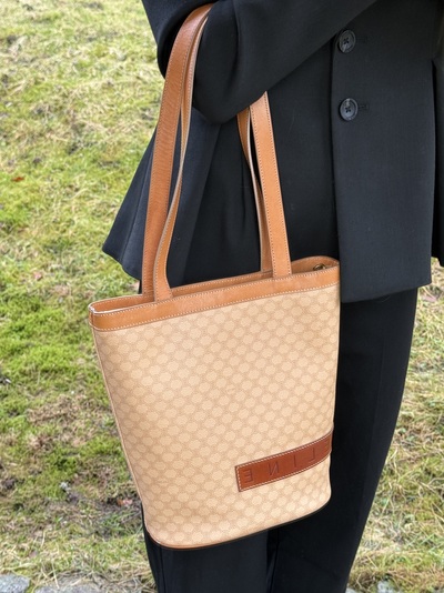 Celine Bucket  beige - Louis Vuitton