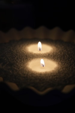 2-pakker strearinlys sand + 20 veker  hvit - Illumina