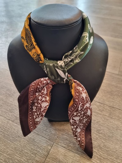 Silke skjerf mønstret Nr 12 - Guttogpike