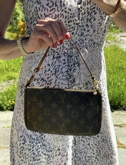 Louis Vuitton Pochette  - Louis Vuitton