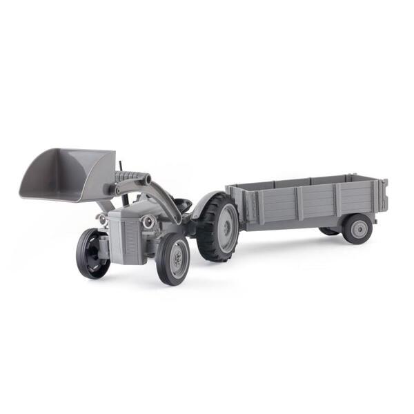 GRÅTASS LEKETRAKTOR 54CM M/TILHENGER OG FRONTLASTER