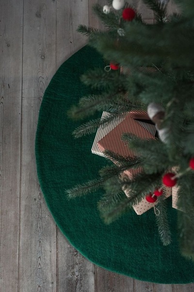 Ullfilt Teppe ca 110cm Skog - UND Seasonal 