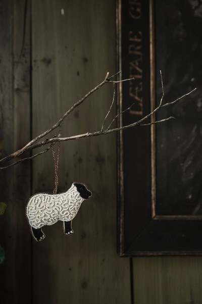 Håndlaget Ornament, Perlesau ikke relevant - UND Seasonal 