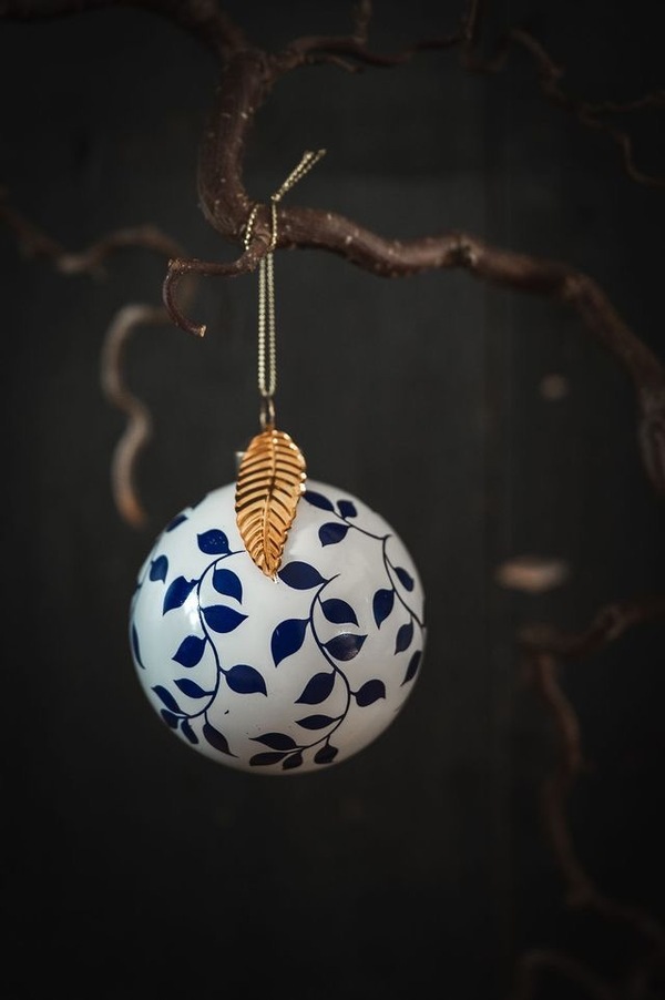 Glasskule Hvit m/Blå Ranke