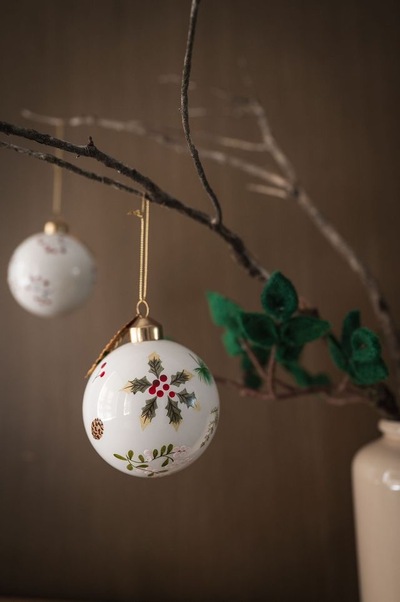 Glasskule Hvit m/Kristorn  ikke relevant - UND Seasonal 