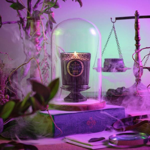 Duftlys - Wicked Palo Sant Spells 241g, 60t *Forhåndsbestilling