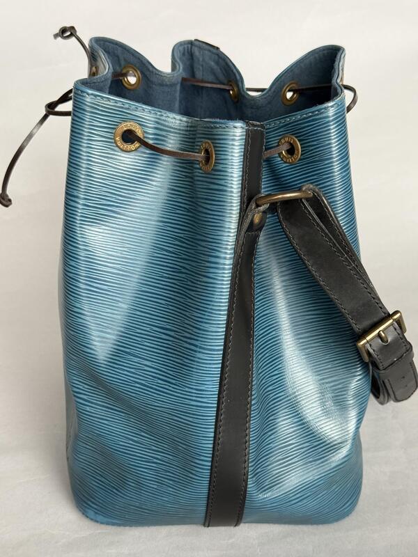 Louis Vuitton Noé PM Epi