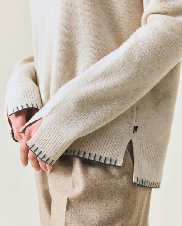 Strikket polo-genser i merinoull