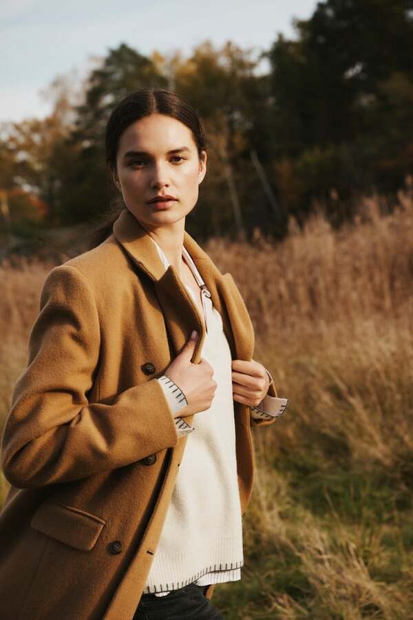 Strikket polo-genser i merinoull