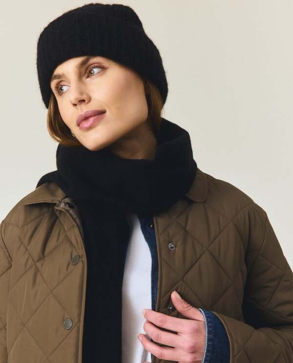 Strikkelue i alpakkablanding