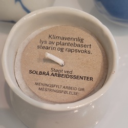 Porselenskopp m/lys, håndstøpt kopp og håndstøpt lys