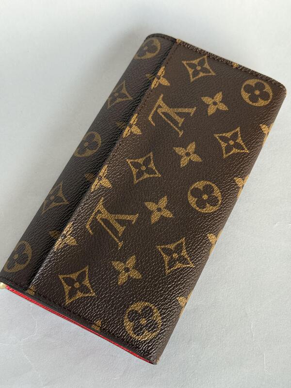 Louis Vuitton Sarah Wallet