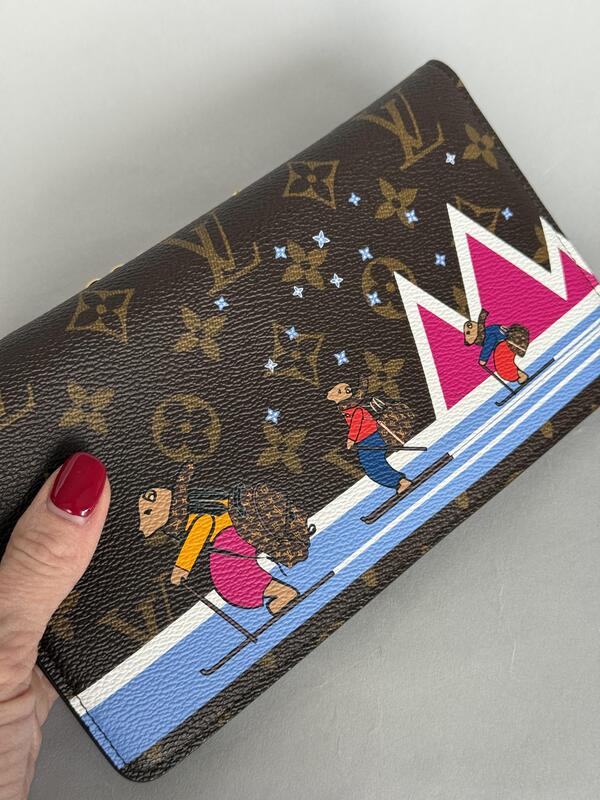 Louis Vuitton Weekend Pochette