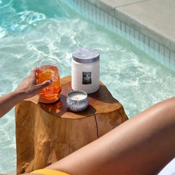 Duftlys - Tahitian Coconut Vanilla 113g, 25t ikke relevant - Voluspa