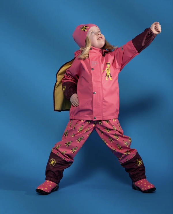 Kattnakken Regnsett Plask Superhelt Superrosa kjem iløpet av febuar