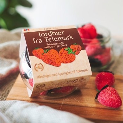 Frydas Frittvoksende Marsipanjordbær i Glass 150g ikke relevant - Fryda Marsipanfabrikk 