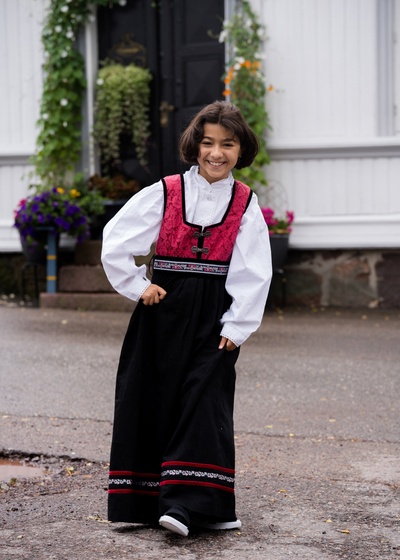 Rød Oline valgfri skjorte med hvit skjorte - Salto