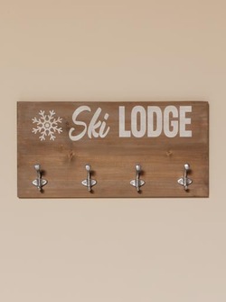 Skilogde knaggrekke med 4 knagger None - Hyttestil