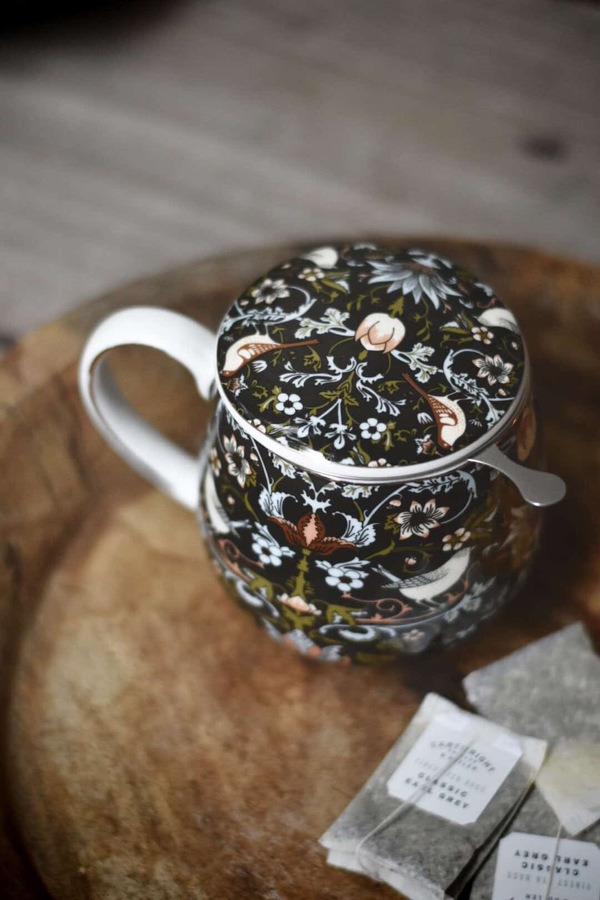 Krus m/Lokk og Sil i Gaveeske 