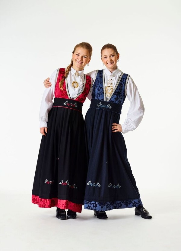 Pascal festdrakt / bunad rød