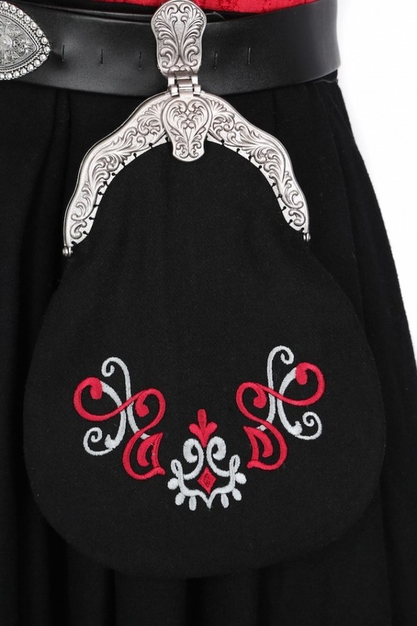 Rød Pascal Festdrakt med bunadsveske