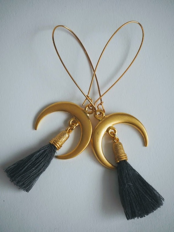 Gold Celeste Tassel
